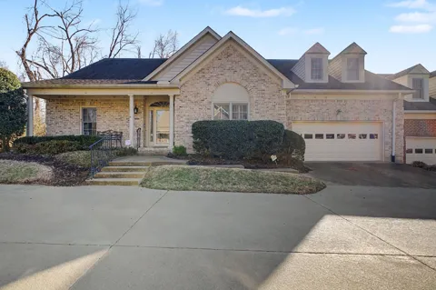 2814B White Oak Dr