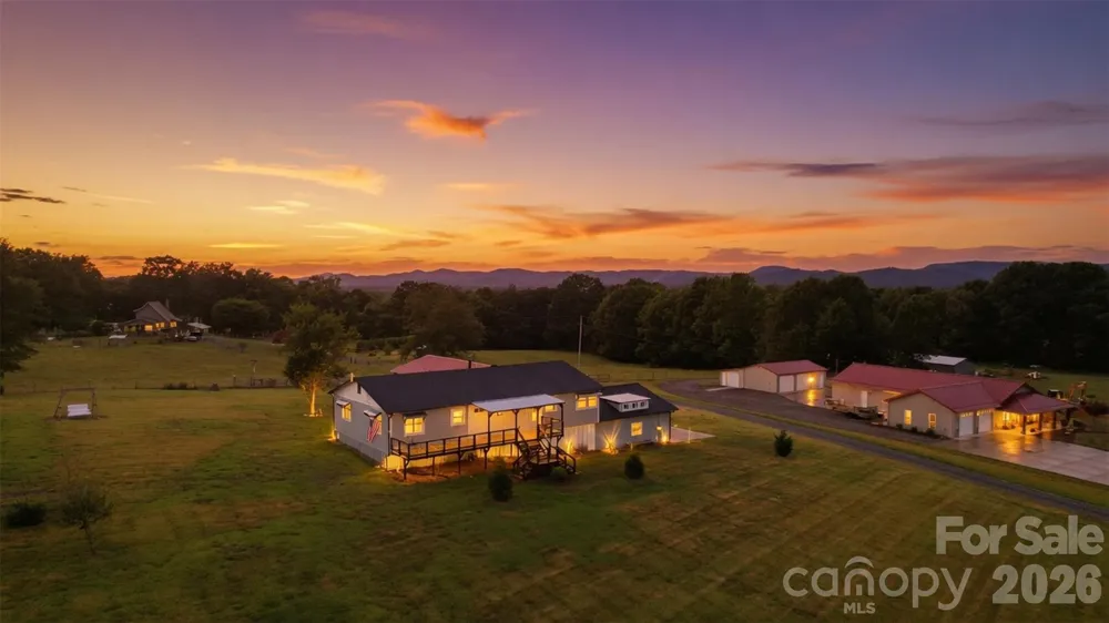1127 Black Oak Ridge Road Taylorsville, NC 28681