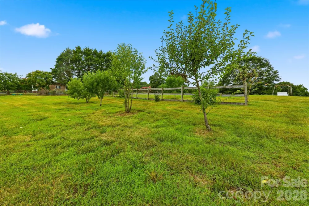 1127 Black Oak Ridge Road Taylorsville, NC 28681