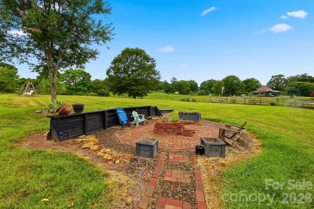 1127 Black Oak Ridge Road Taylorsville, NC 28681