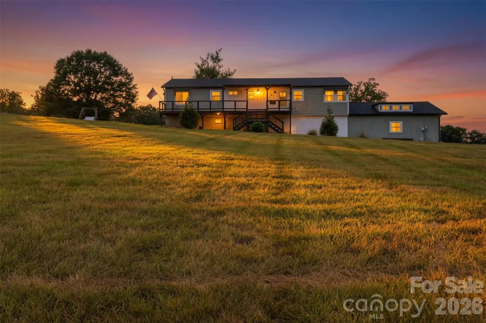 1127 Black Oak Ridge Road Taylorsville, NC 28681