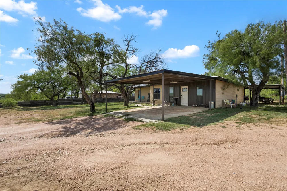 1600 County Road 334 Gouldbusk, TX 76845