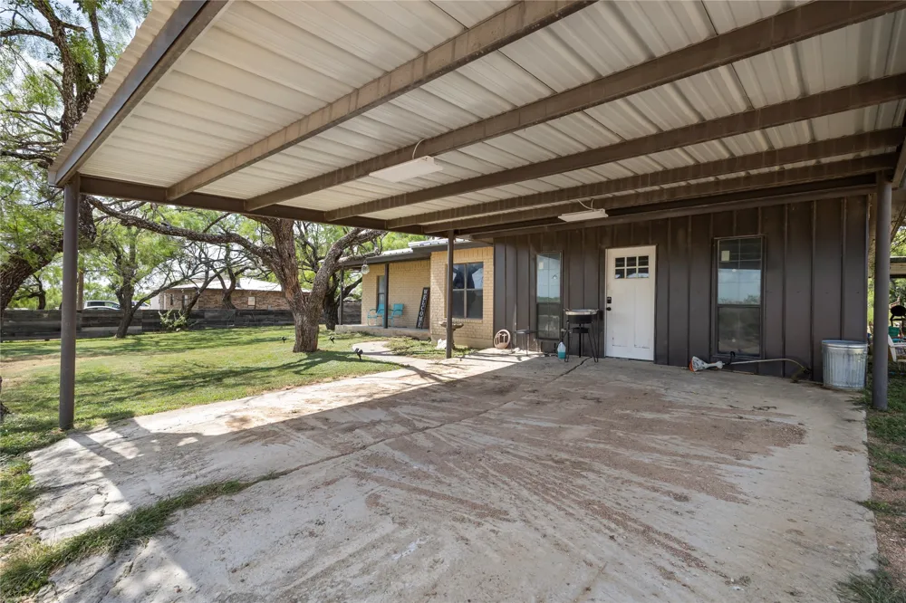 1600 County Road 334 Gouldbusk, TX 76845