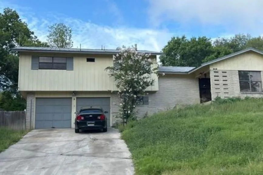 606 Barchester Drive San Antonio, TX 78216