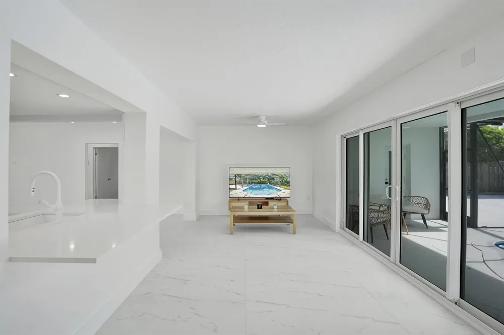 2030 54th Avenue Hollywood, FL 33021