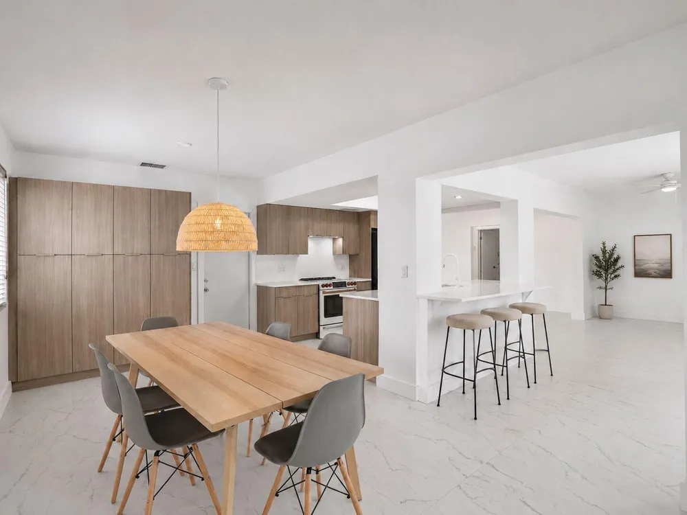 2030 54th Avenue Hollywood, FL 33021