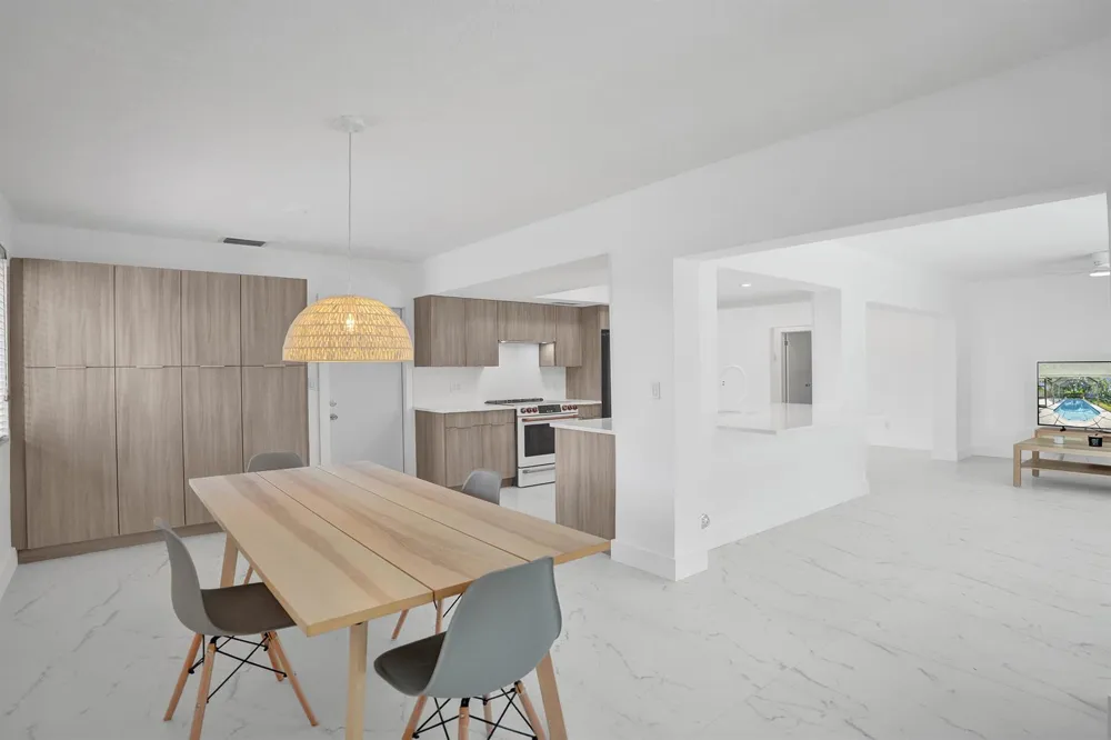2030 54th Avenue Hollywood, FL 33021