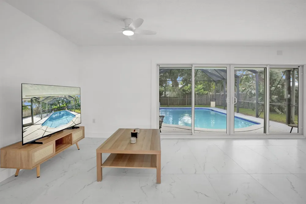 2030 54th Avenue Hollywood, FL 33021