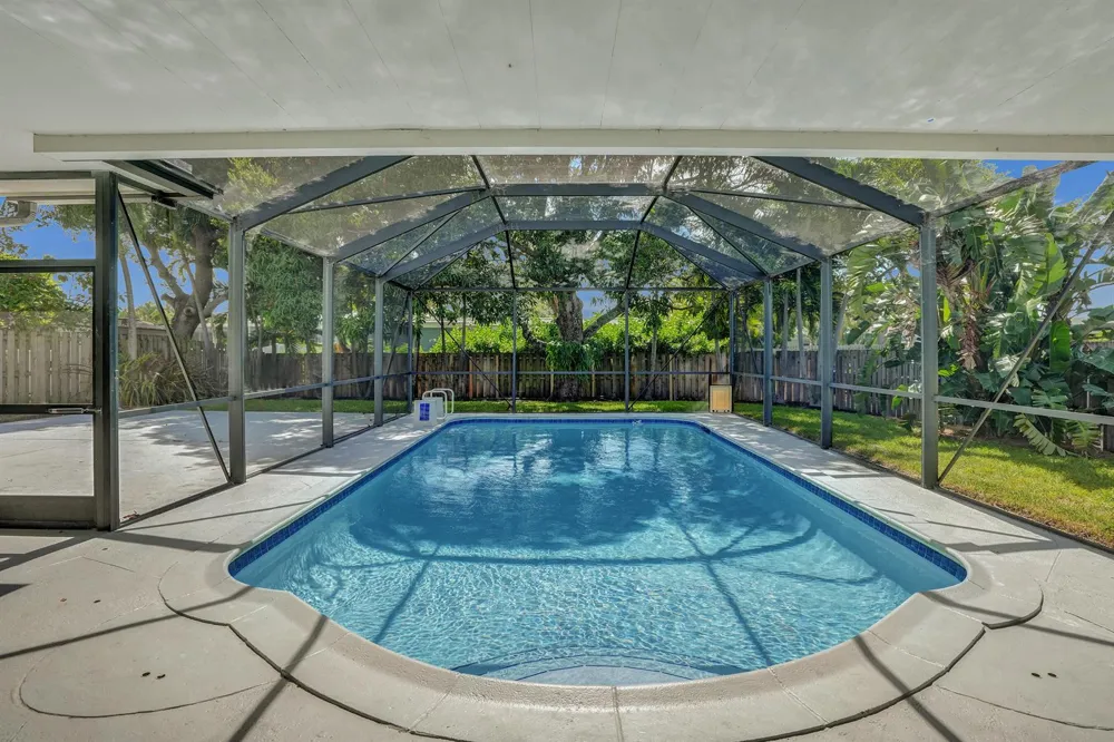 2030 54th Avenue Hollywood, FL 33021
