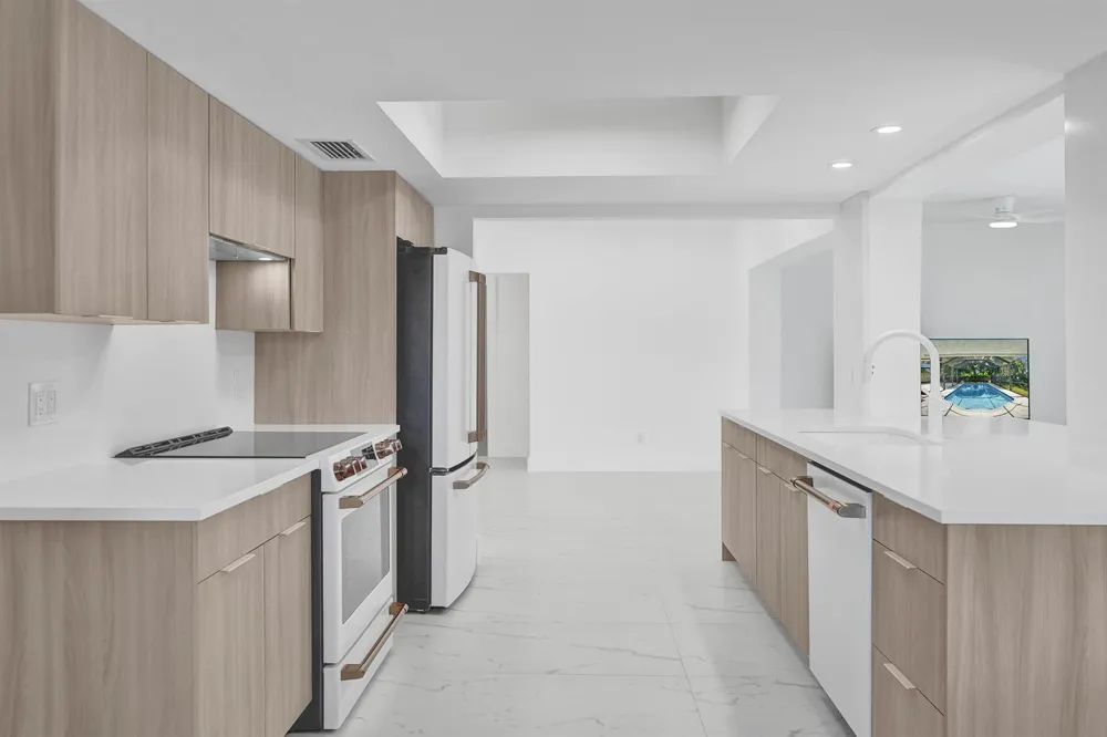 2030 54th Avenue Hollywood, FL 33021