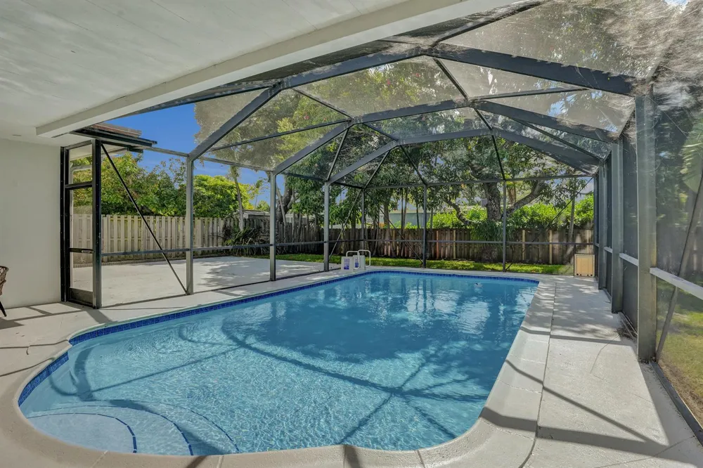 2030 54th Avenue Hollywood, FL 33021