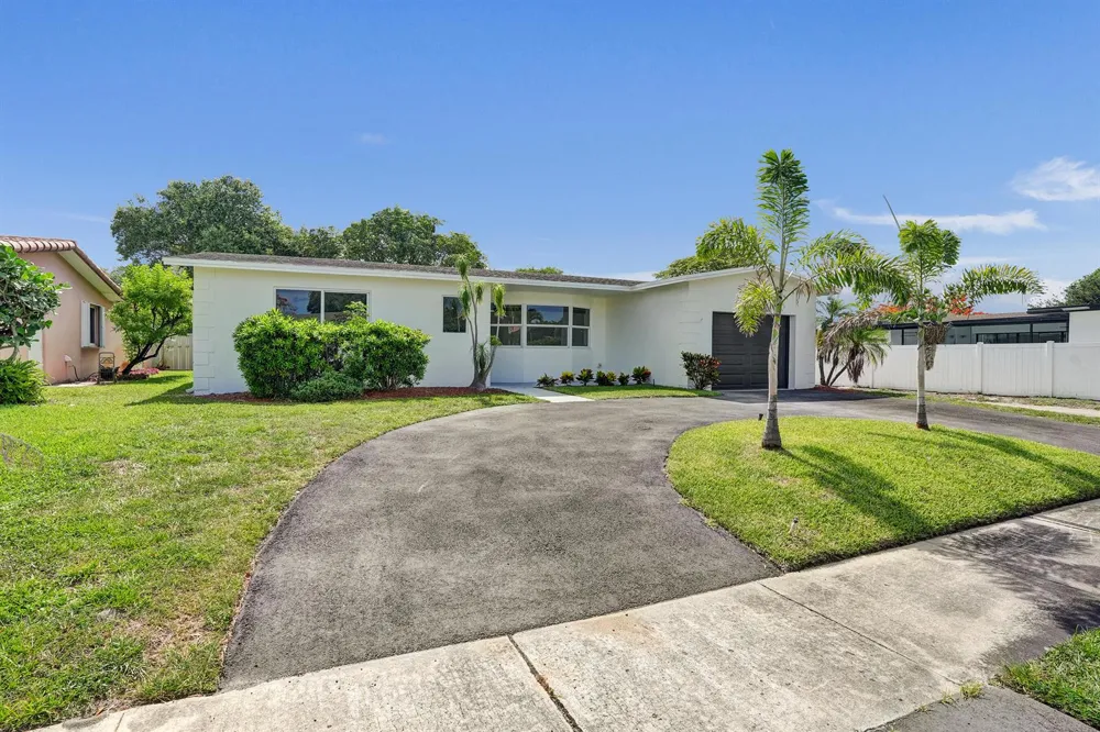 2030 54th Avenue Hollywood, FL 33021