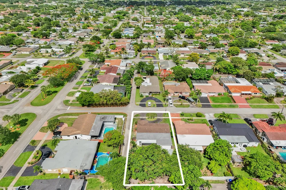 2030 54th Avenue Hollywood, FL 33021