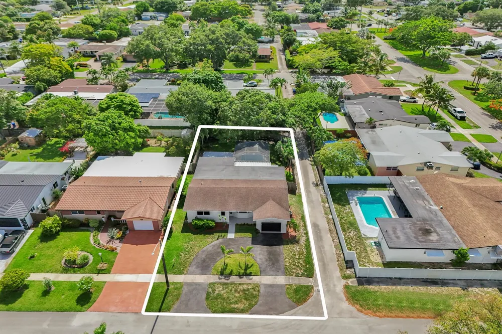 2030 54th Avenue Hollywood, FL 33021