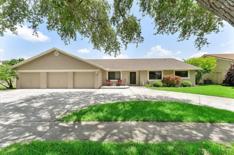 10349 SW 49th Manor