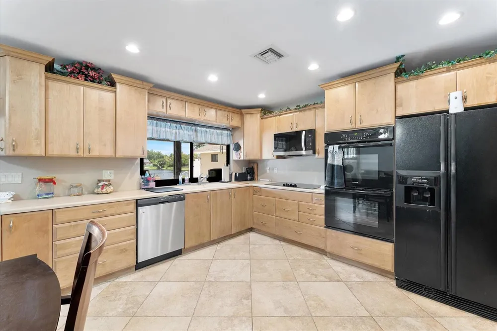 10349 SW 49th Manor Cooper City, FL 33328