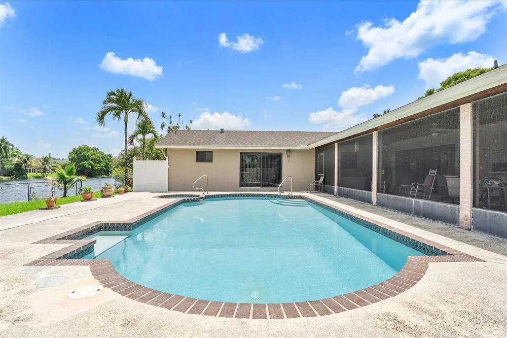 10349 SW 49th Manor Cooper City, FL 33328