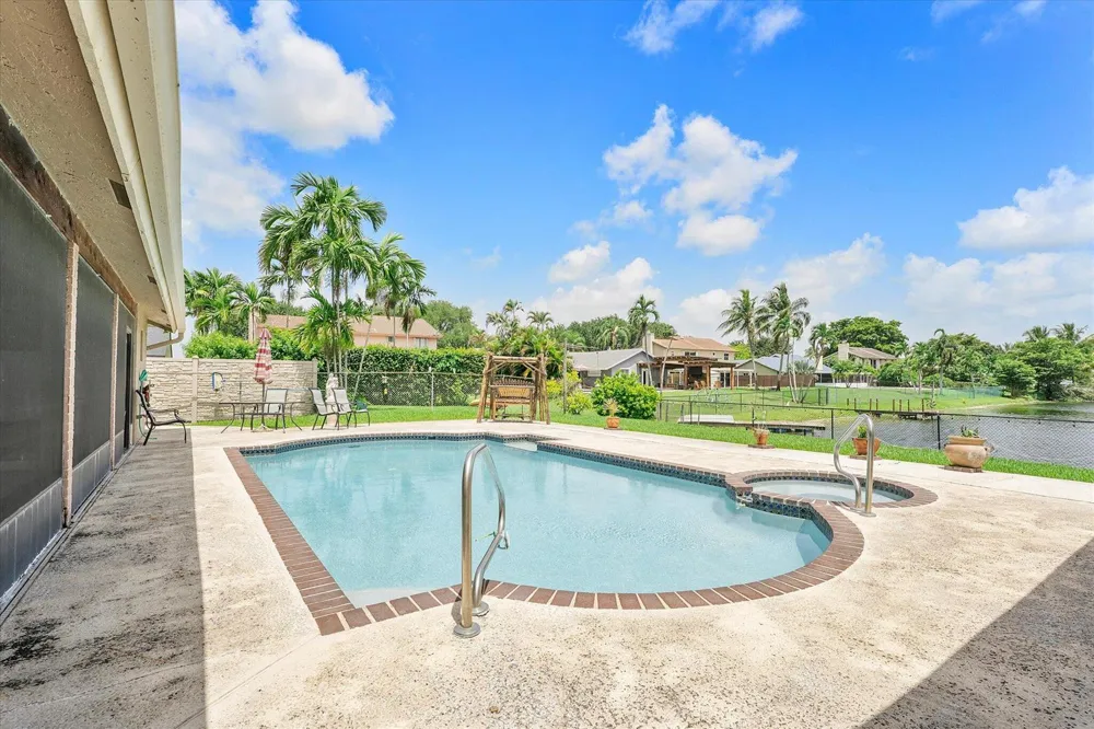 10349 SW 49th Manor Cooper City, FL 33328
