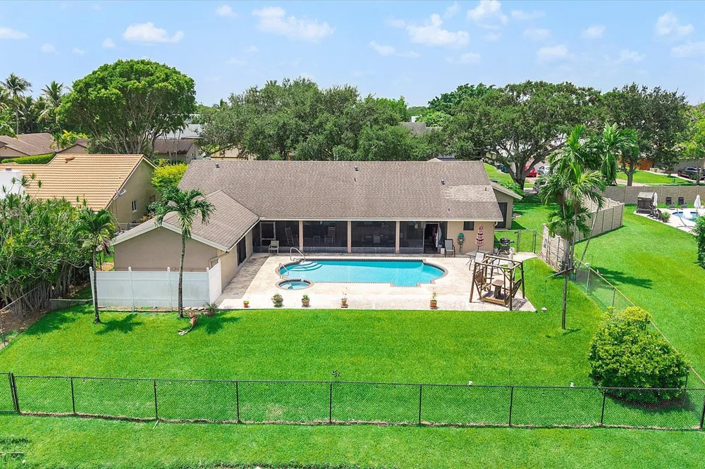 10349 SW 49th Manor Cooper City, FL 33328