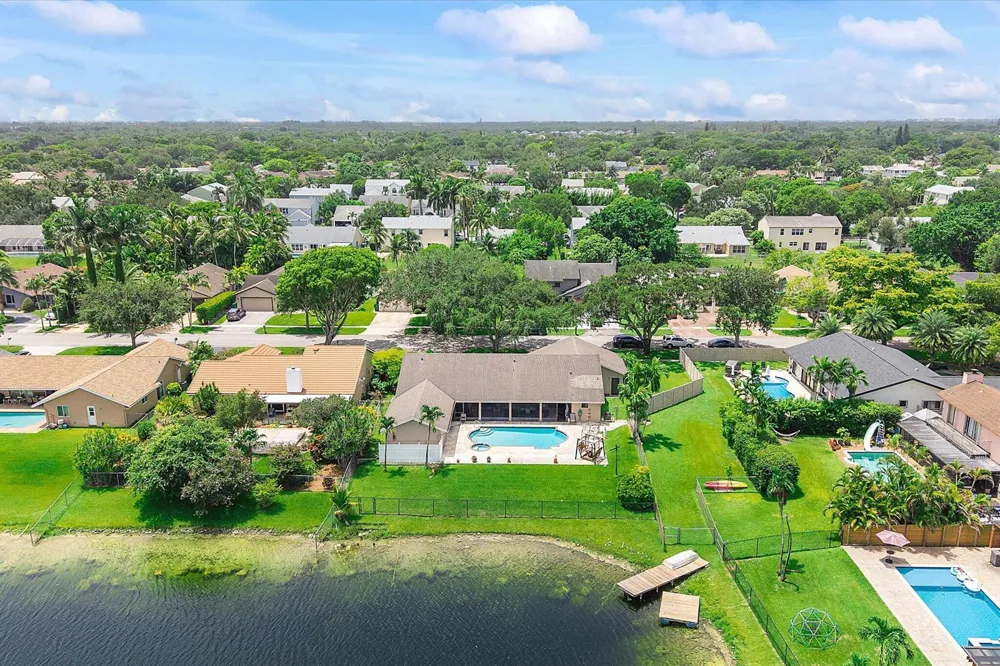 10349 SW 49th Manor Cooper City, FL 33328