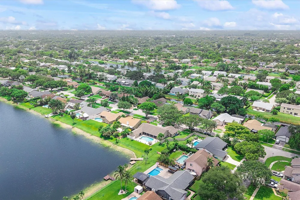 10349 SW 49th Manor Cooper City, FL 33328