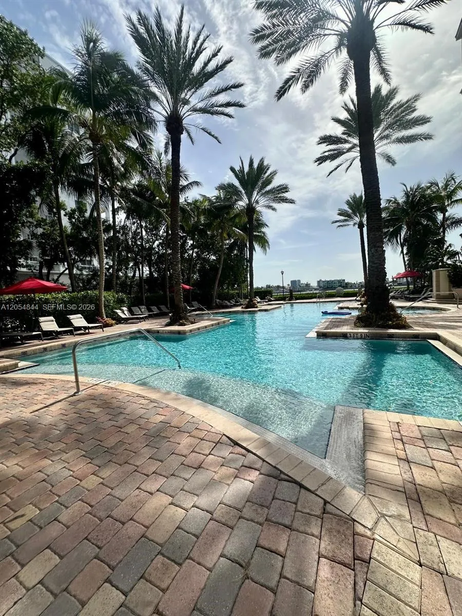 17150 Bay Rd #2412 Sunny Isles Beach, FL 33160