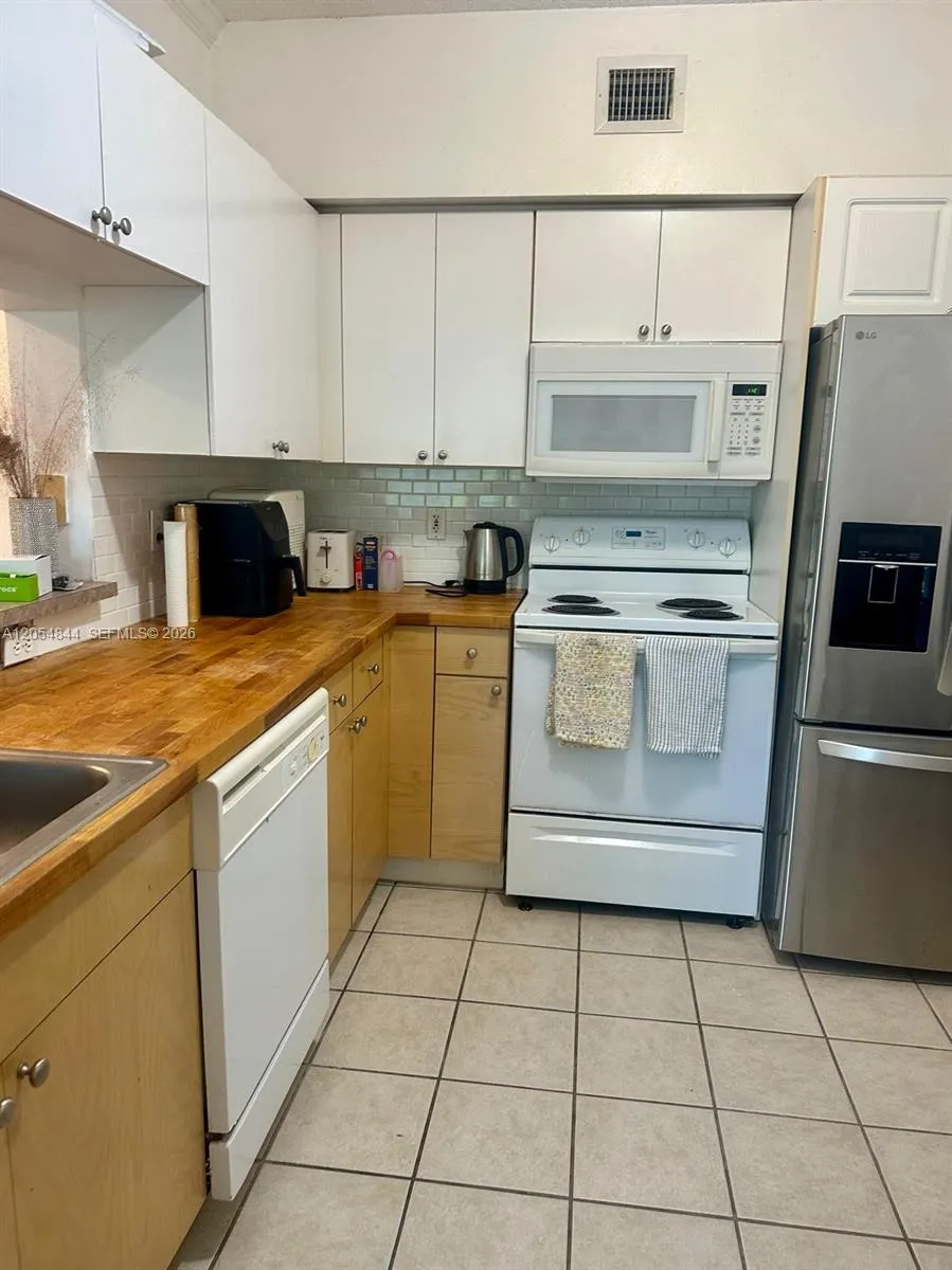 17150 Bay Rd #2412 Sunny Isles Beach, FL 33160