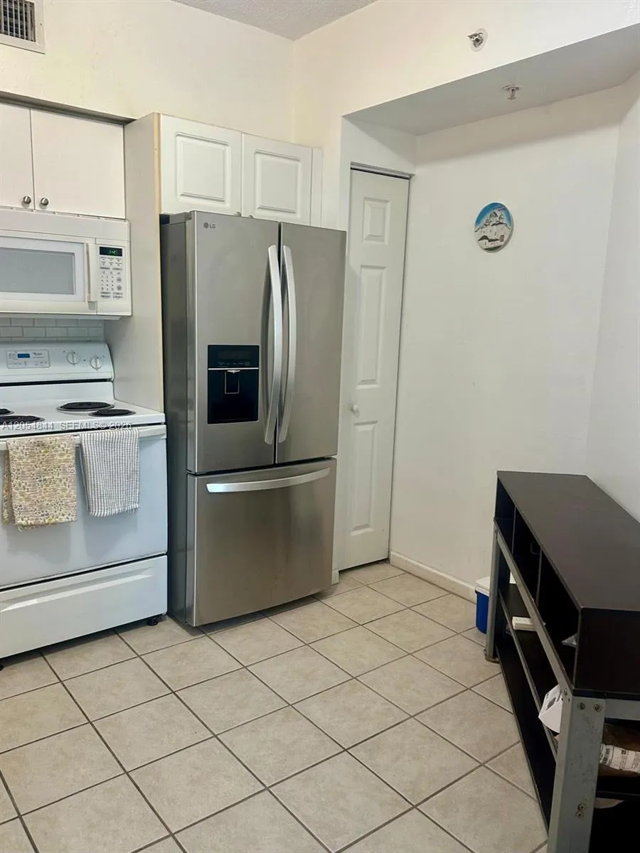 17150 Bay Rd #2412 Sunny Isles Beach, FL 33160