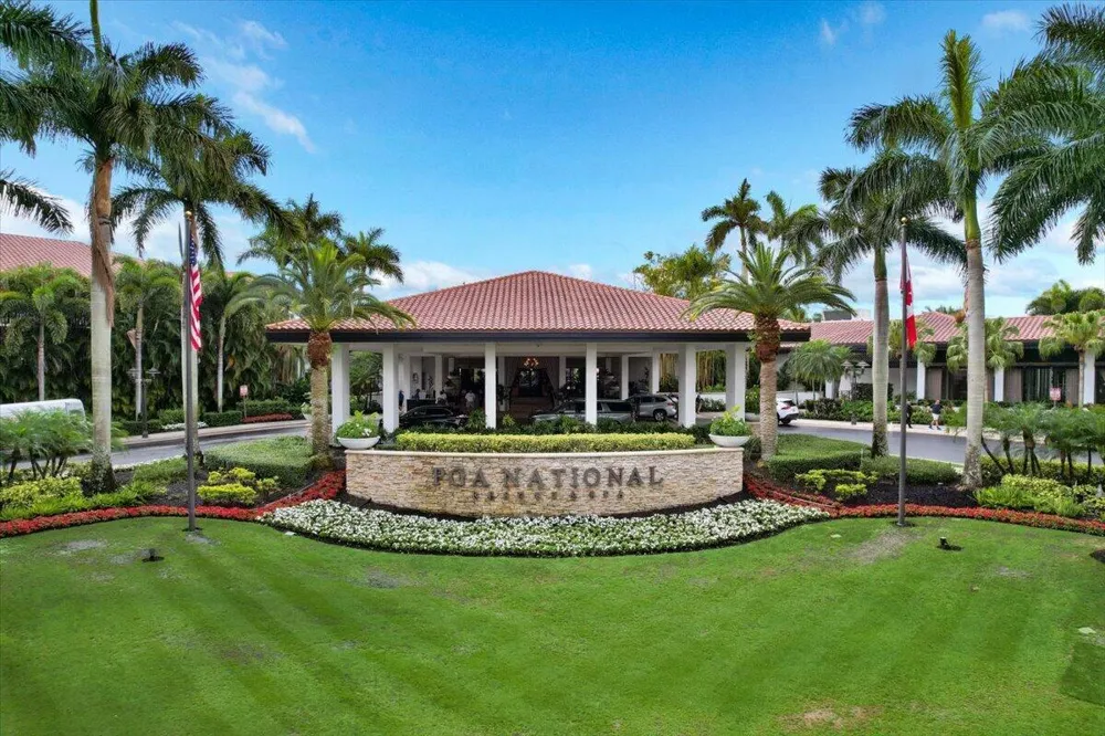 221 Brackenwood Terrace Palm Beach Gardens, FL 33418