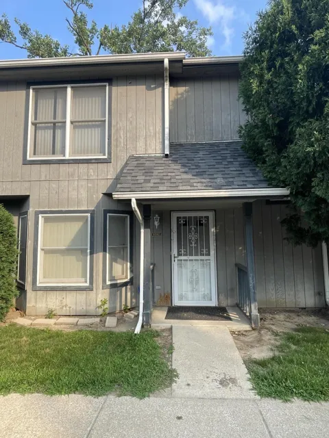 6082 Pennsylvania Street