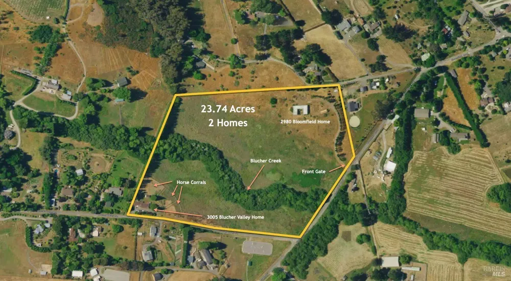3006 Bloomfield Road Sebastopol, CA 95472