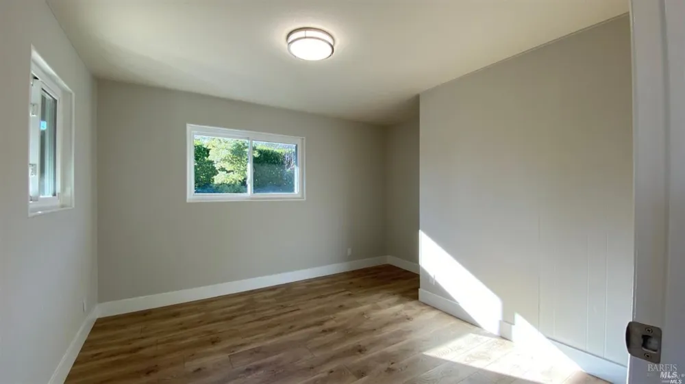 3006 Bloomfield Road Sebastopol, CA 95472