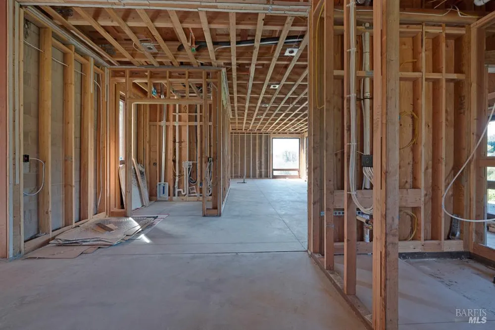 3006 Bloomfield Road Sebastopol, CA 95472