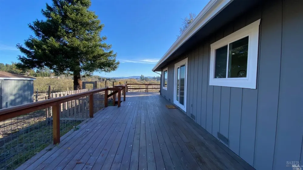 3006 Bloomfield Road Sebastopol, CA 95472