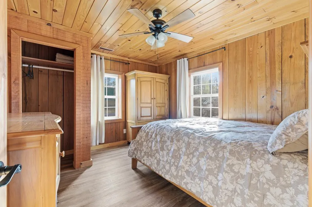 1843 Old Mobile Road McCaysville, GA 30555