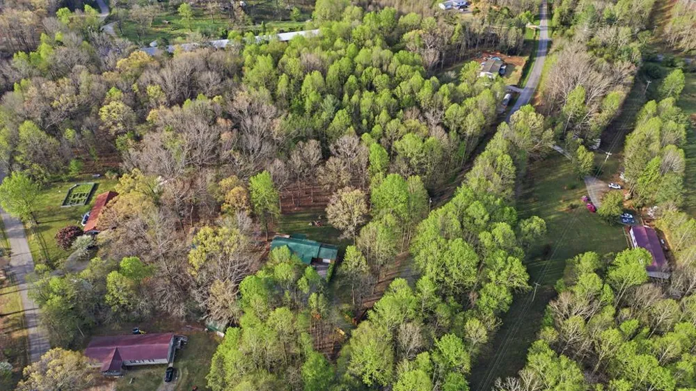 1843 Old Mobile Road McCaysville, GA 30555
