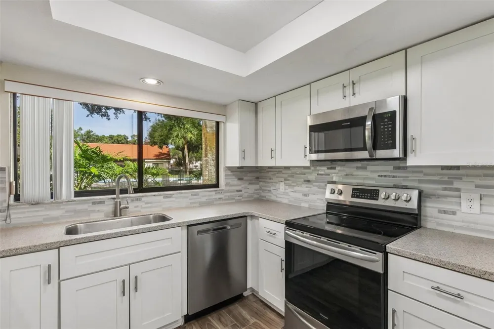 107 SEVILLE COURT Plant City, FL 33566