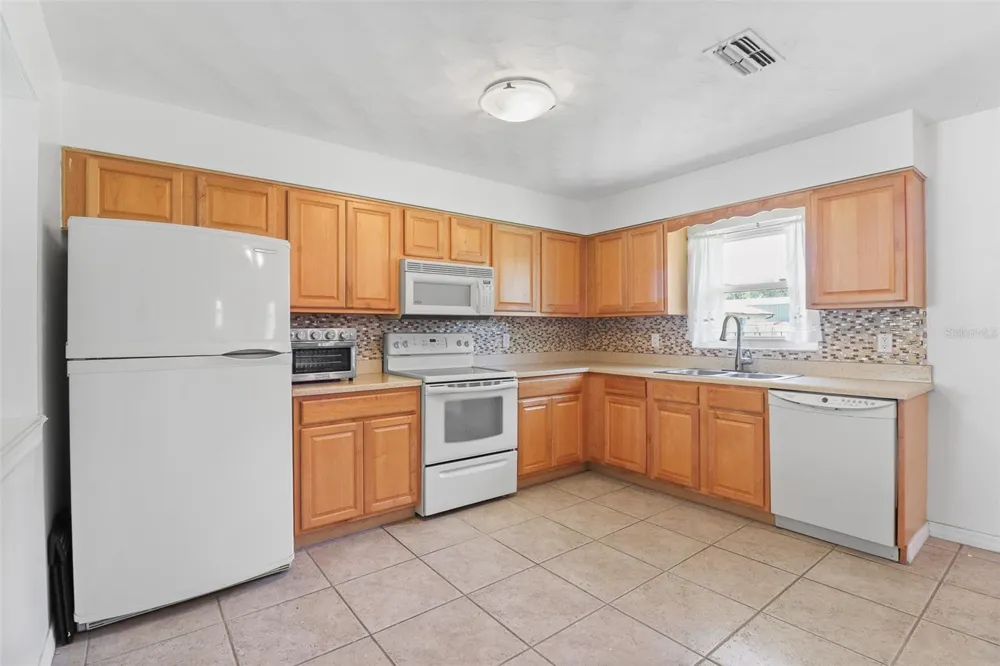 1509 WYOMING AVENUE St Cloud, FL 34769