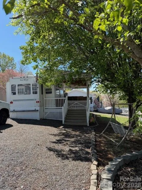 145 Grand View Drive New London, NC 28127