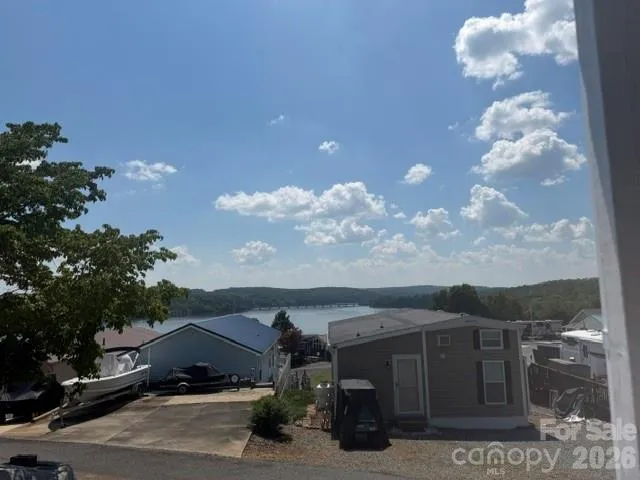 145 Grand View Drive New London, NC 28127