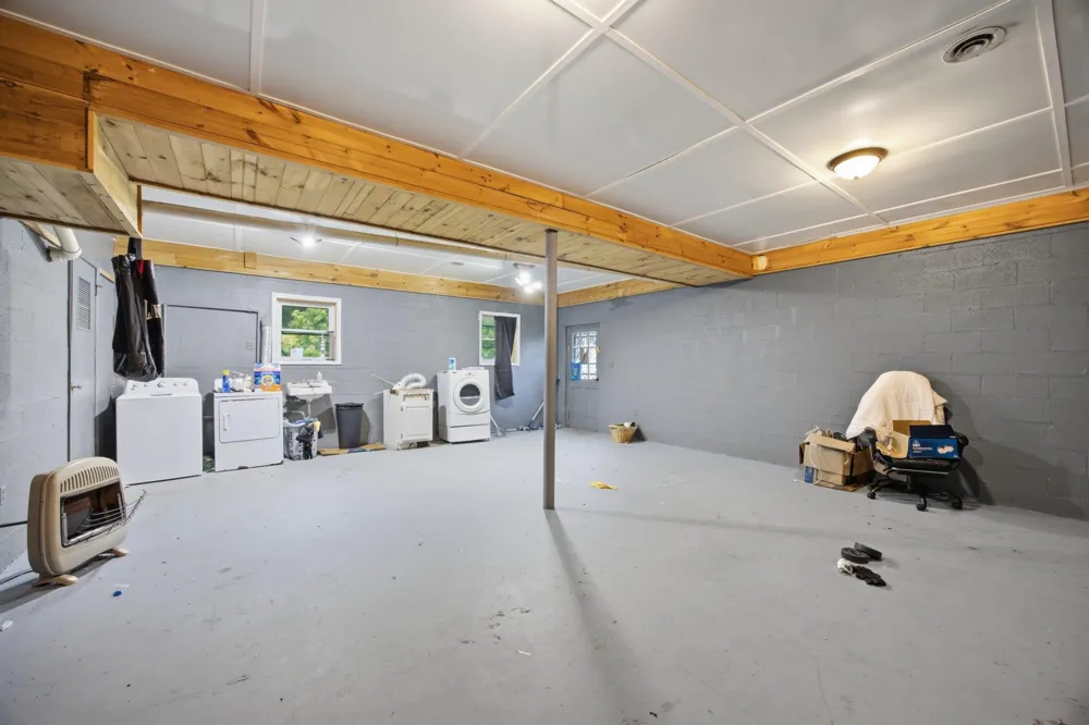 188 County Road 577 Englewood, TN 37329
