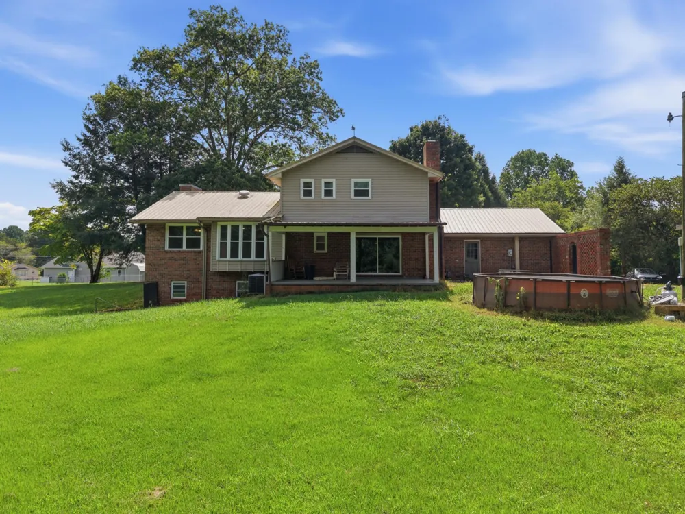 188 County Road 577 Englewood, TN 37329