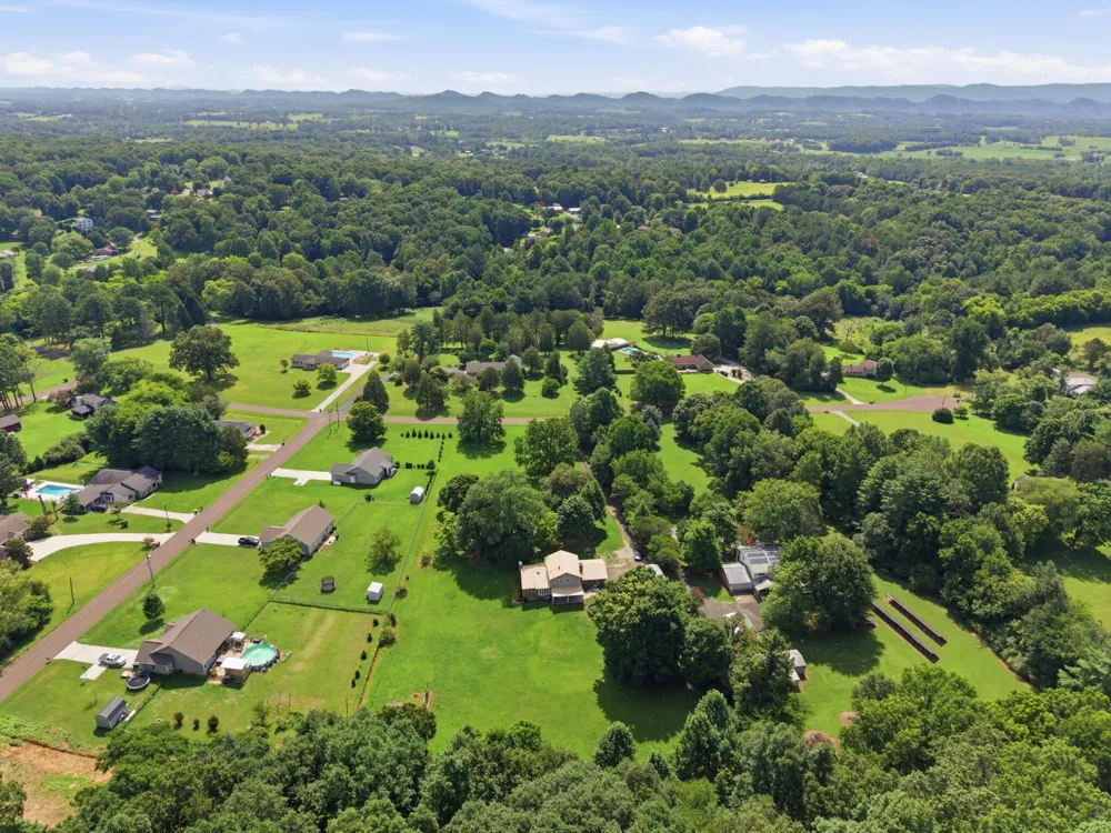 188 County Road 577 Englewood, TN 37329