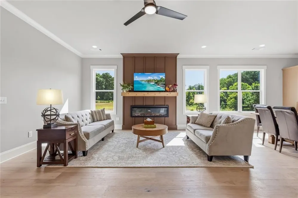 5424 Oak Manor Way Murrayville, GA 30564