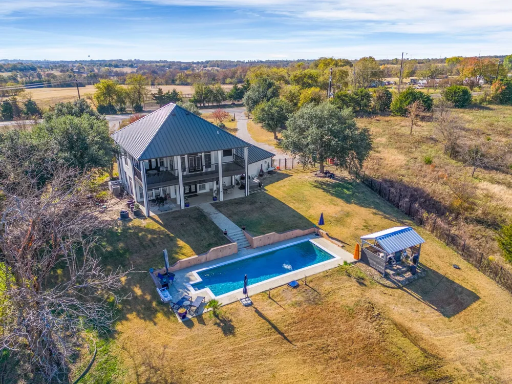 7811 Fm 902 Sherman, TX 75092