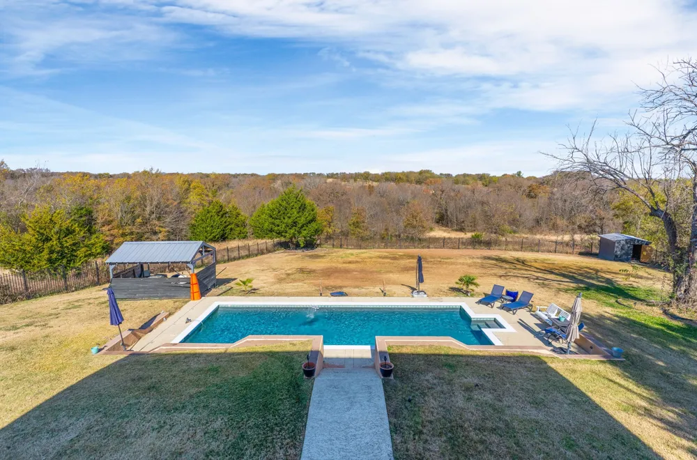 7811 Fm 902 Sherman, TX 75092