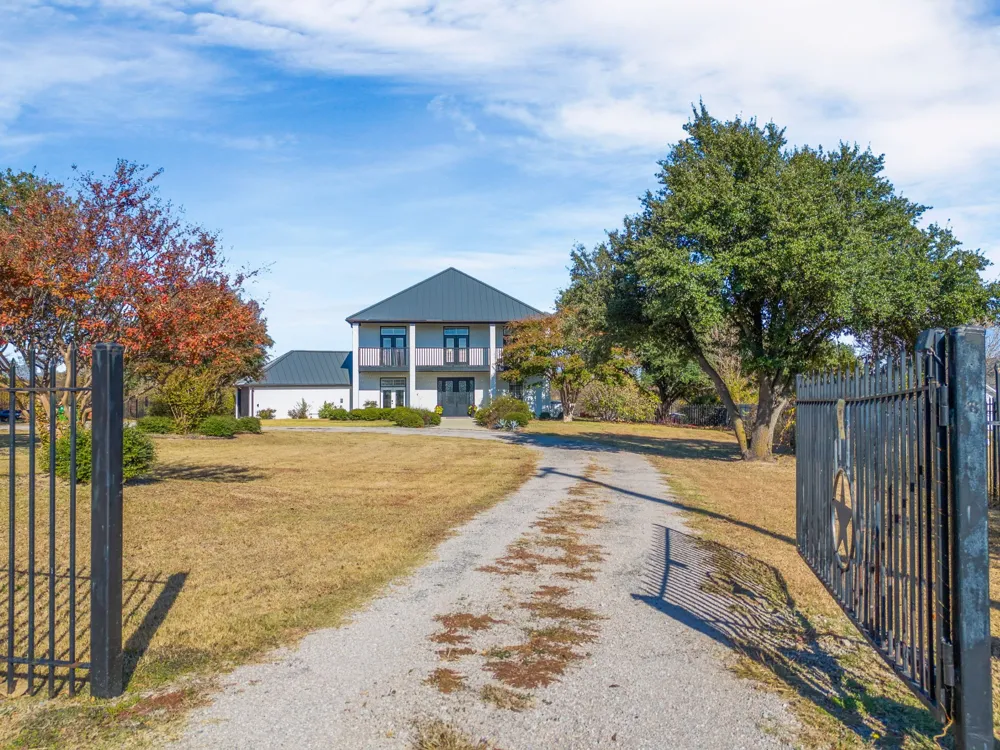 7811 Fm 902 Sherman, TX 75092