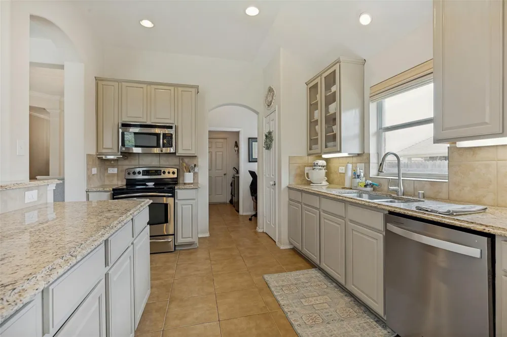 8209 Grayson Way Watauga, TX 76148