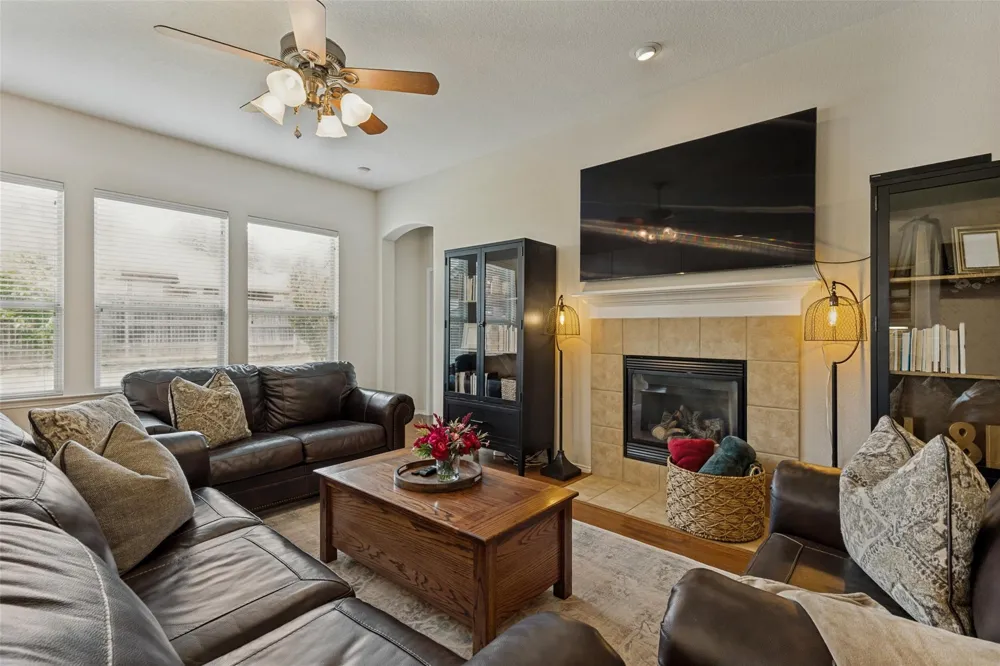 8209 Grayson Way Watauga, TX 76148