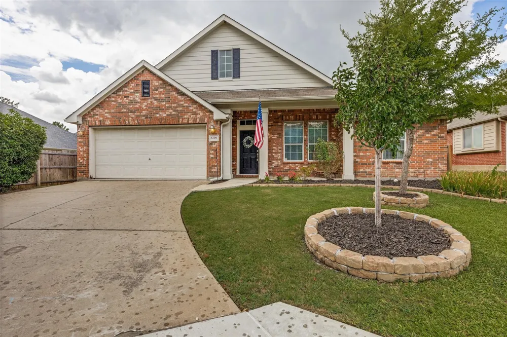 8209 Grayson Way Watauga, TX 76148